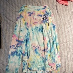 Abercrombie long sleeve